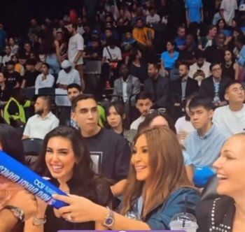 شاهد .. حذاء ياسمين صبري الفوشيا حديث الجمهور.. تصميم رائع وسعر مرتفع