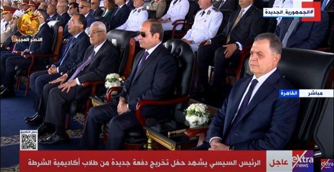 أخبار مصر | اقتحمن مبنى سكني.. اتفرج كيف احتفلت طالبات الشرطة بتخرجهن