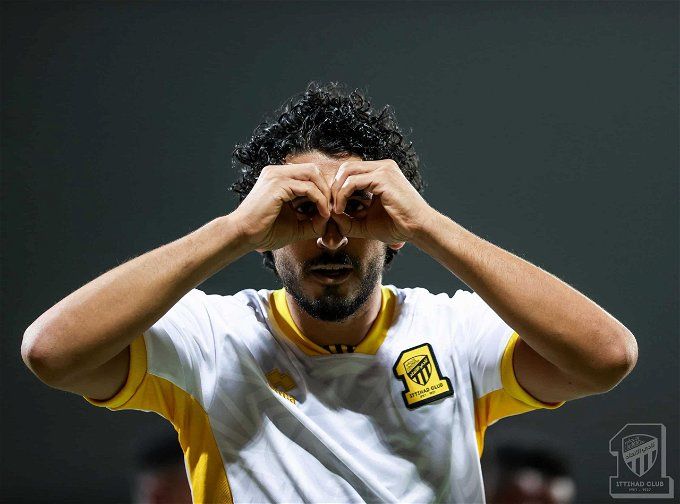 أخبار الرياضة | بقرار من نونو سانتو.. الاتحاد السعودي يجهز أحمد حجازي لكأس العالم للأندية