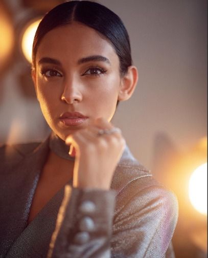 ياسلمي أبو ضيف تواضعي وكلمي جمهورك عربي !!