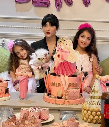 شاهد .. احتفالا بعيد ميلادها... دنيا بطمة تكشف ملامح ابنتها لأول مرة - صور