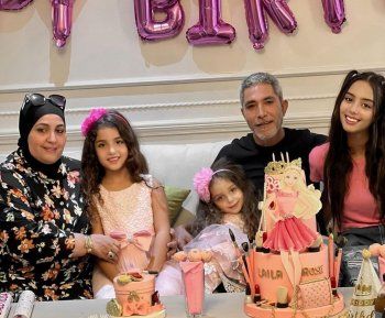 شاهد .. احتفالا بعيد ميلادها... دنيا بطمة تكشف ملامح ابنتها لأول مرة - صور