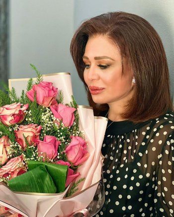 شاهد .. بالصور- الأناقة والجمال.. عنوان إطلالة إلهام شاهين الرائعة من العراق