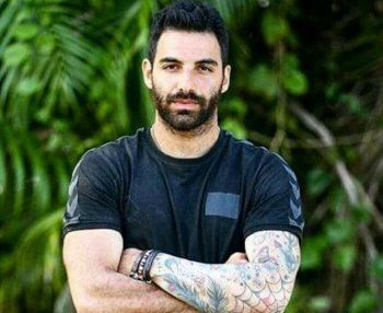 شاهد .. ممثل تركي من أصول عربية يعلن دعمه لـ إسرائيل ويشتم فلسطين-بالصورة