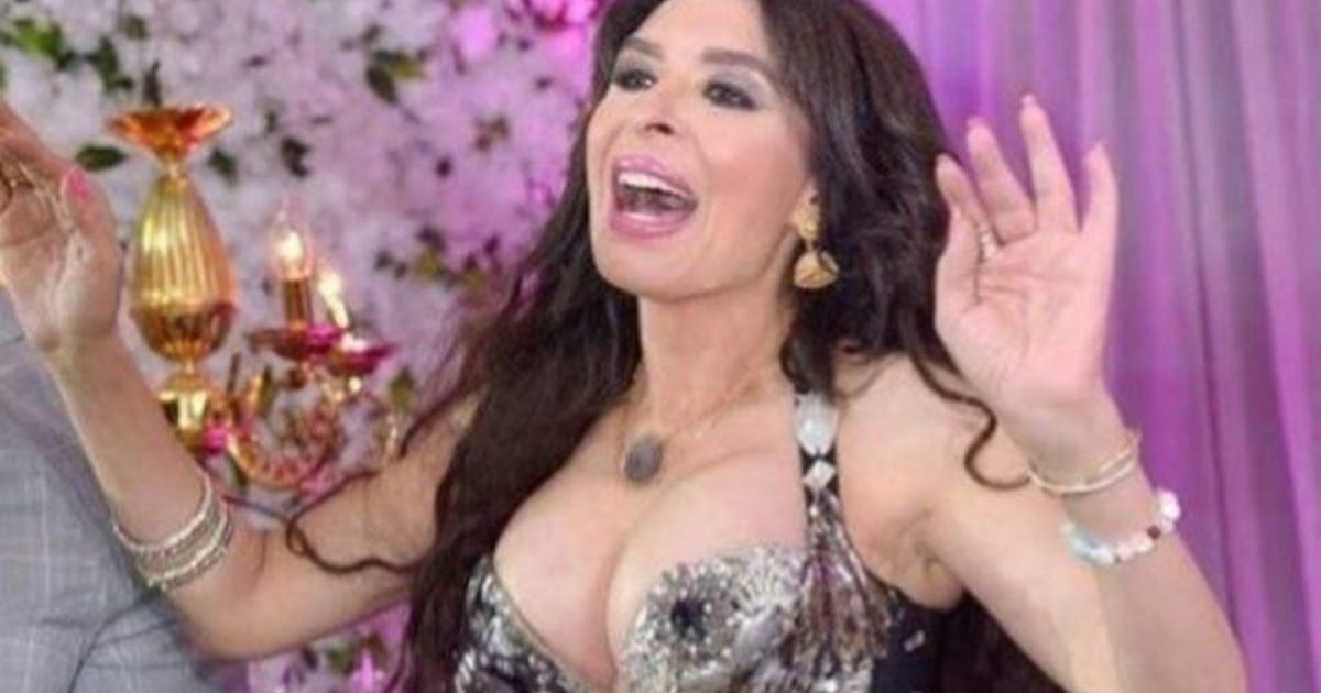 شاهد .. الراقصة دينا تتلقى انتقادات بعد توثيقها إحياء حفل زفاف في ظل القصف على غزة -بالفيديو