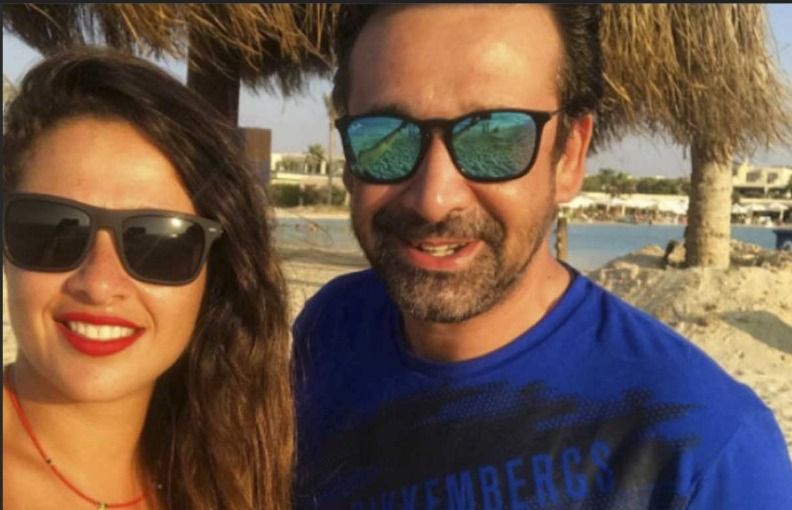 فيديو نادر لكريم عبد العزيز وياسمين عبد العزيز قبل الشهر – شاهد