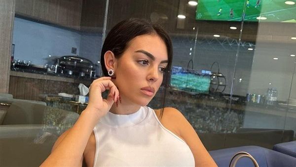 ياياسمين صبري جورجينا نزلت بالجديد: إجهزي عندك طالعة