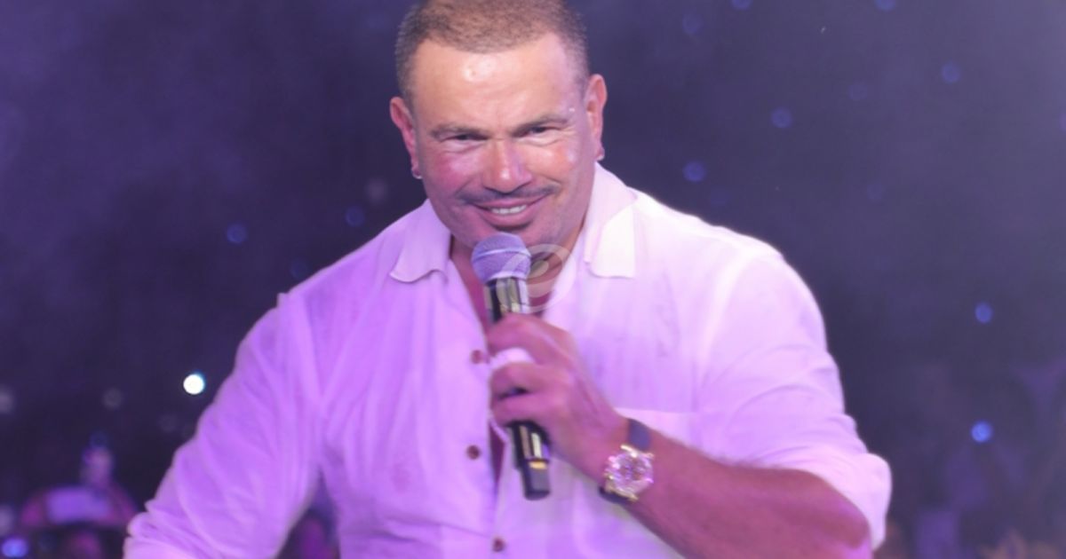 شاهد .. هكذا عايدت كنزي عمرو دياب والدها بعيد ميلاده