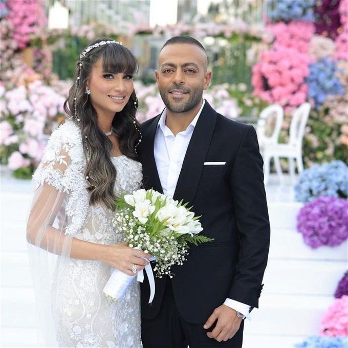 بإطلالة كاجوال.. أول ظهرو للفنان تامر عاشور ونانسي نور بعد الزفاف