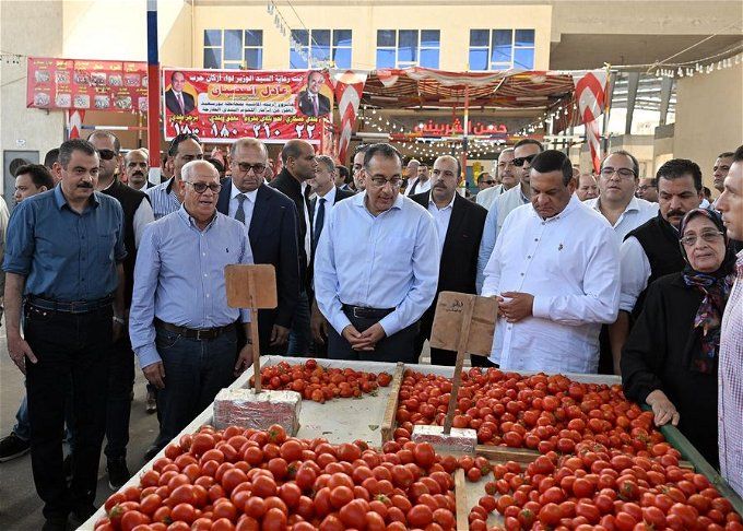 أخبار مصر | رئيس الوزراء يؤكد اهتمام الدولة بإنشاء أسواق حضارية حديثة في المحافظات