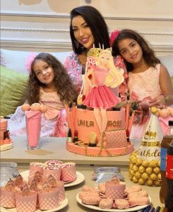 اتفرج .. طليق دنيا بطمة يهاجمها بسبب هذه الصورة الممنوعة لأبنته