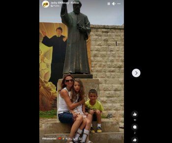 شاهد .. ملكة جمال لبنان 1984 تخطف الأضواء بظهورها مع إبنيها- بالصور