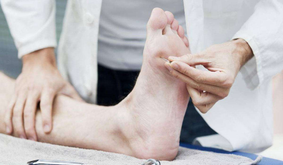 احذر هذه الأعراض تشير إلى انخفاض المغنيسيوم.. الصداع ورعشة العين من بينهم