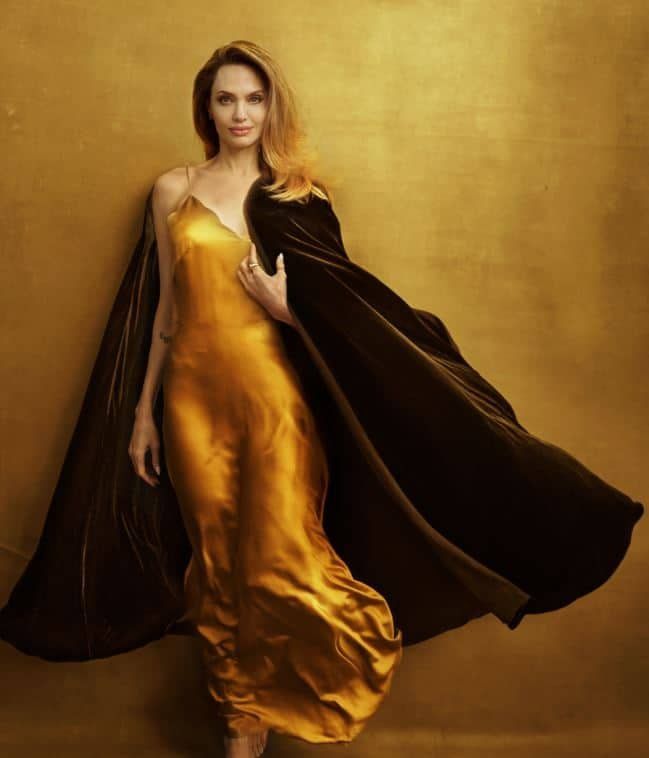 بسبب الأمومة.. أنجلينا جولي تخضع للعلاج النفسي