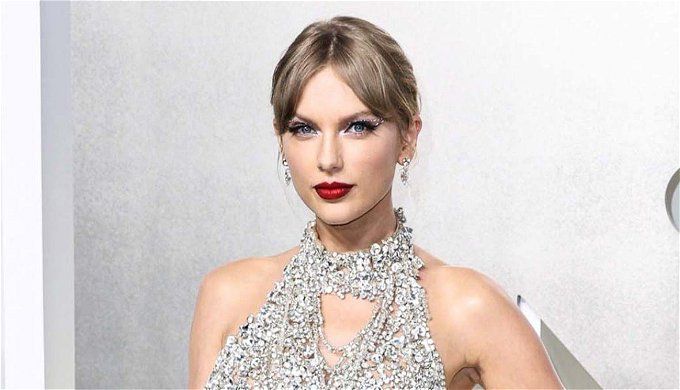 رقم قياسي.. فيلم تايلور سويفت يتصدر شباك التذاكر في أمريكا