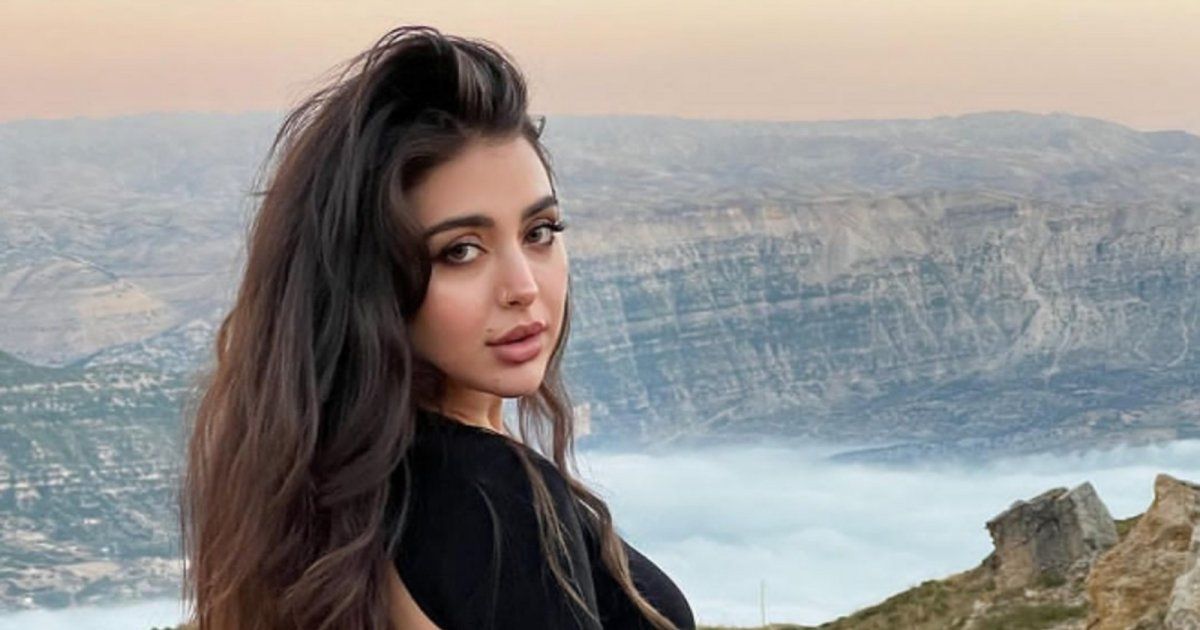 شاهد .. بفستان أظهر رشاقتها..هيا مرعشلي تخطف الأنظار بجمالها