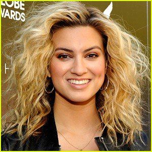 شاهد .. للمرة الأولى توري كيلي تتحدث عن إصابتها بجلطة.. وهل ستعود إلى الغناء؟