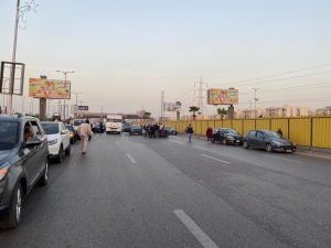 أخبار مصر | عاجل وبالأسماء .. إصابة أكثر من 8 أشخاص في حادث انقلاب على محور 26 يوليو