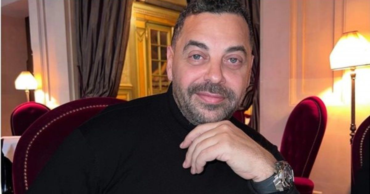 شاهد .. طارق العريان يبدأ تصوير فيلم " أولاد رزق 3 " في العاصمة السعودية الرياض