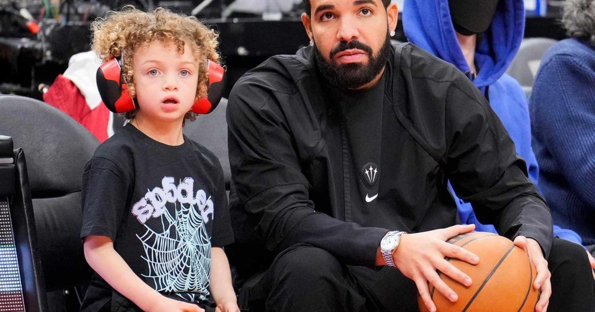 شاهد .. إبن دريك على خطى والده.. إليكم أغنيته الأولى