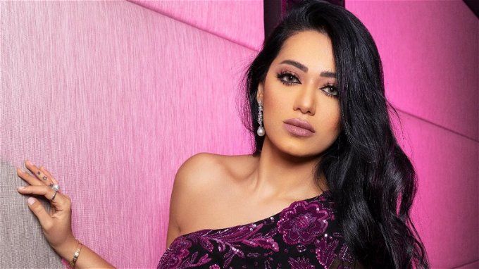 رحمة رياض تخوض أولى تجاربها في التمثيل بمسلسل “Medinah”