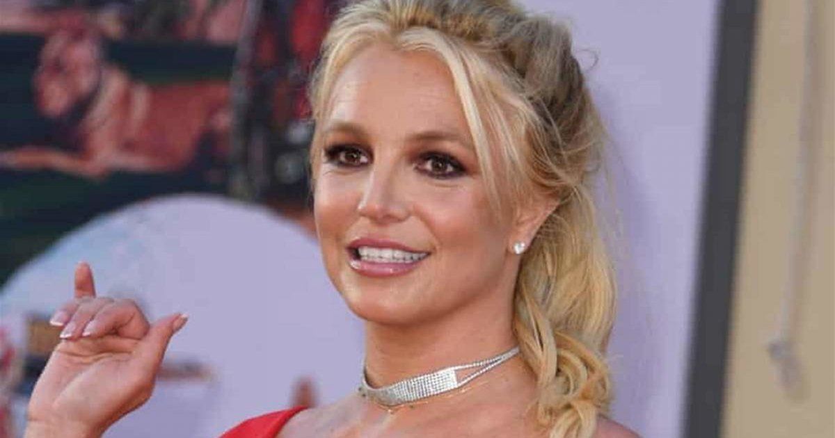 شاهد .. بريتني سبيرز تكشف حقيقة حملها...والأب شخصية معروفة