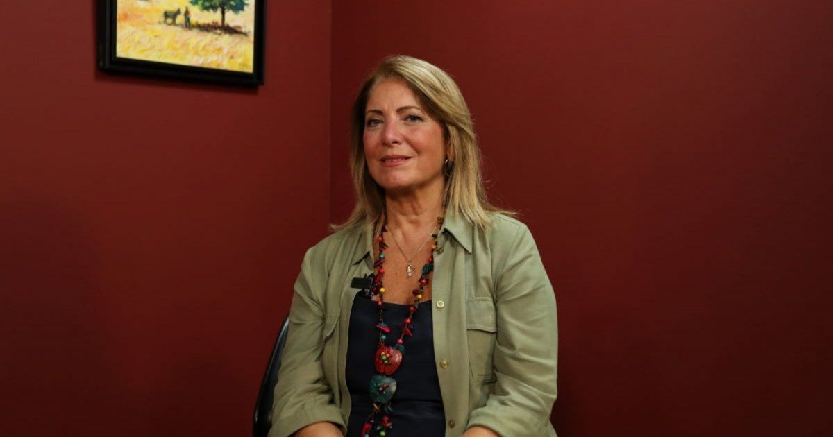 شاهد .. خاص بالفيديو - فاديا طنب الحاج : لذلك ترددت قبل مشاركة إبنتي في "ذا فويس".. "وما بعرف ليش عنا عقدة العالمية "