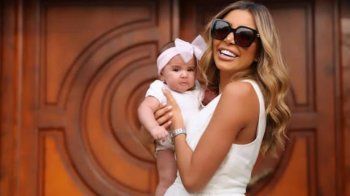 شاهد .. بالصور - للمرة الأولى طليقة أحمد سعد تكشف عن ملامح وجه إبنتهما