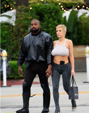 شاهد .. بالصور- بيانكا سينسوري تفاجئ الجمهور بشكلها قبل وبع إرتباطها بـ كانيي ويست