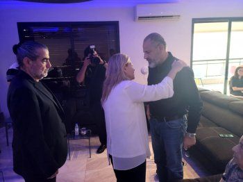 شاهد .. الزميل زكريا فحام يفجع بوفاة والده