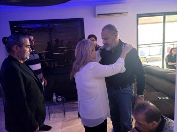 شاهد .. الزميل زكريا فحام يفجع بوفاة والده