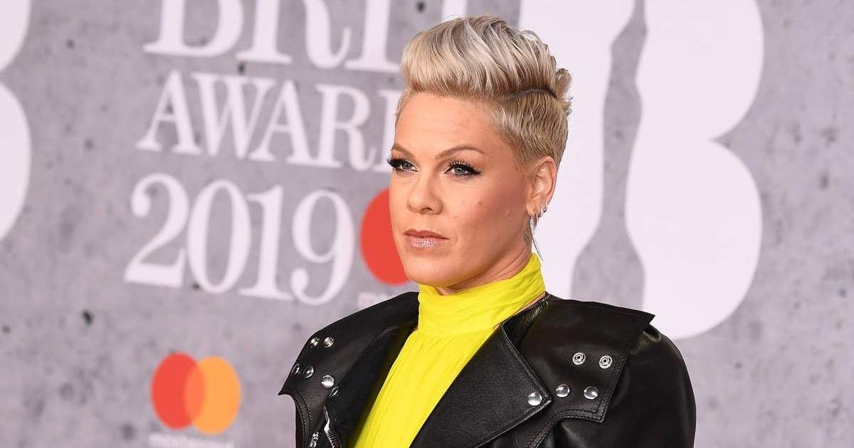 شاهد .. بينك تؤجل عروضها بسبب عارض صحي تعرضت له...إليكم التفاصيل