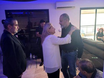 شاهد .. الزميل زكريا فحام يفجع بوفاة والده