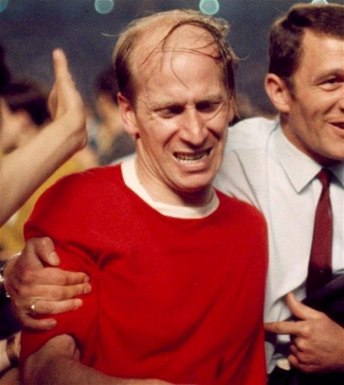 أخبار مصر | وفاة السير بوبي تشارلتون أسطورة مانشستر يونايتد.. واحد من الناجين من كارثة ميونيخ