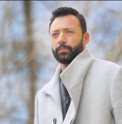 أحمد فهمي يبترع لـ أهل فلسطين بإيراد مطعمه