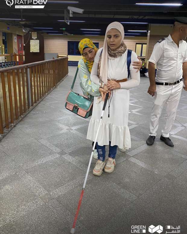 شاهد تدريب المكفوفين على استخدام المترو بالخط الثالث| صور