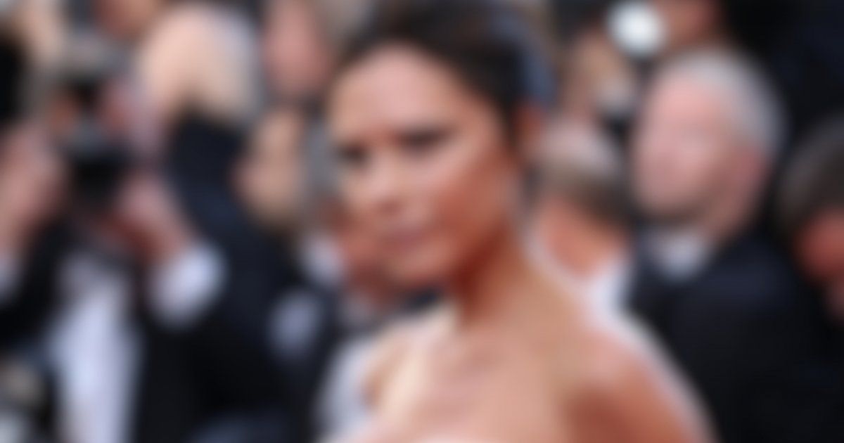 شاهد .. بالصور- نجمة عالمية تصدم الجمهور بشكلها السابق