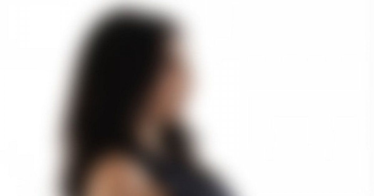 شاهد .. ملكة جمال لبنان لعام 2013 تستقبل طفلها الأول بعد 4 سنوات زواج