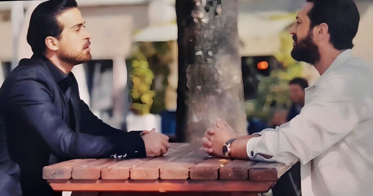 شاهد .. بعد الجدل.. نجم كرستال يعلق على فكرة تأخره بالزواج والإنجاب