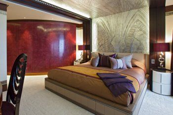 شاهد .. لقطات من قلب يخت محمد بن سلمان المدهش .. لن تتوقع ما ستراه بينه غرفة يتساقط فيها ثلج طبيعي