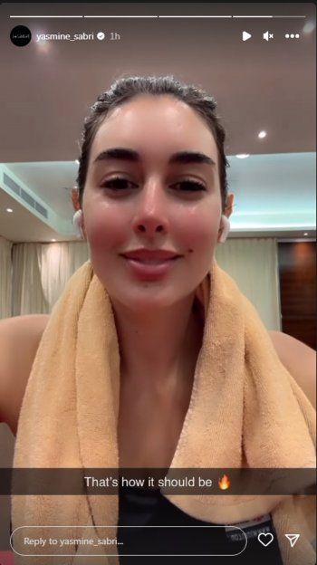 شاهد .. بالصورة- بعد إنتهائها من التمارين الرياضية..هكذا ظهر وجه ياسمين صبري في الجيم