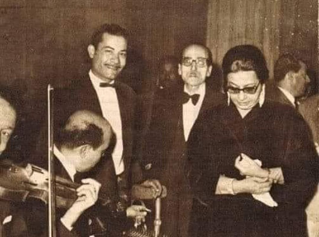 من قصص الست أم كلثوم : أنا بخيله