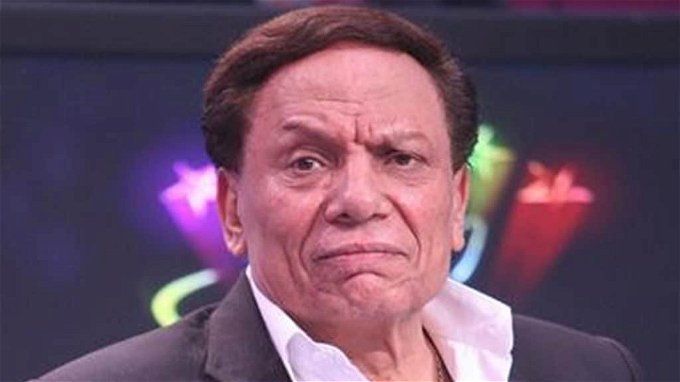 ليلى علوي تكشف تطورات حالة الزعيم عادل إمام الصحية