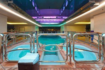 شاهد .. لقطات من قلب يخت محمد بن سلمان المدهش .. لن تتوقع ما ستراه بينه غرفة يتساقط فيها ثلج طبيعي