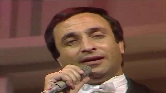 جسد شخصية السادات .. مفاجأة صادمة بشأن سبب وفاة الفنان محمد رؤوف