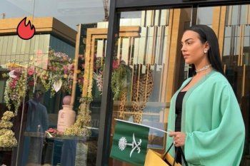 شاهد .. حب جورجينا رودريغز للسعودية لا حدود له .. إليكم المواقف المميزة التي قامت بها تجاه الشعب السعودي