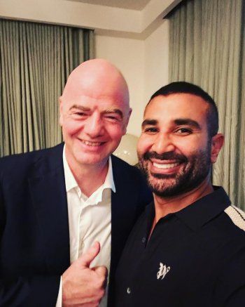 شاهد .. بالصور- أحمد سعد يلتقي بهذه الشخصية العالمية