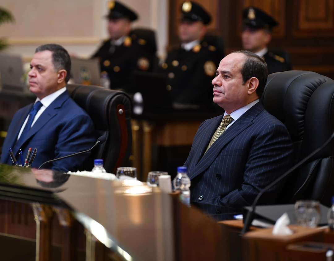 عاجل| من الرئيس لمحافظ البنك المركزي والمالية.. تكليفات مهمة