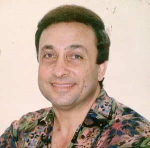 جسد شخصية السادات .. مفاجأة صادمة بشأن سبب وفاة الفنان محمد رؤوف