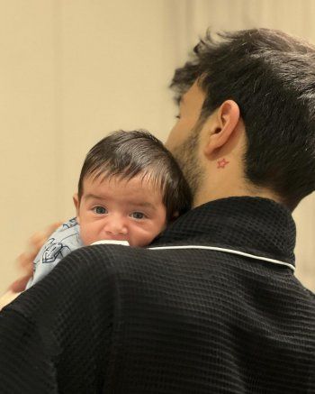 شاهد .. عقيل الرئيسي برسالة مؤثرة لإبنه: "سأكون عصاك السحرية"